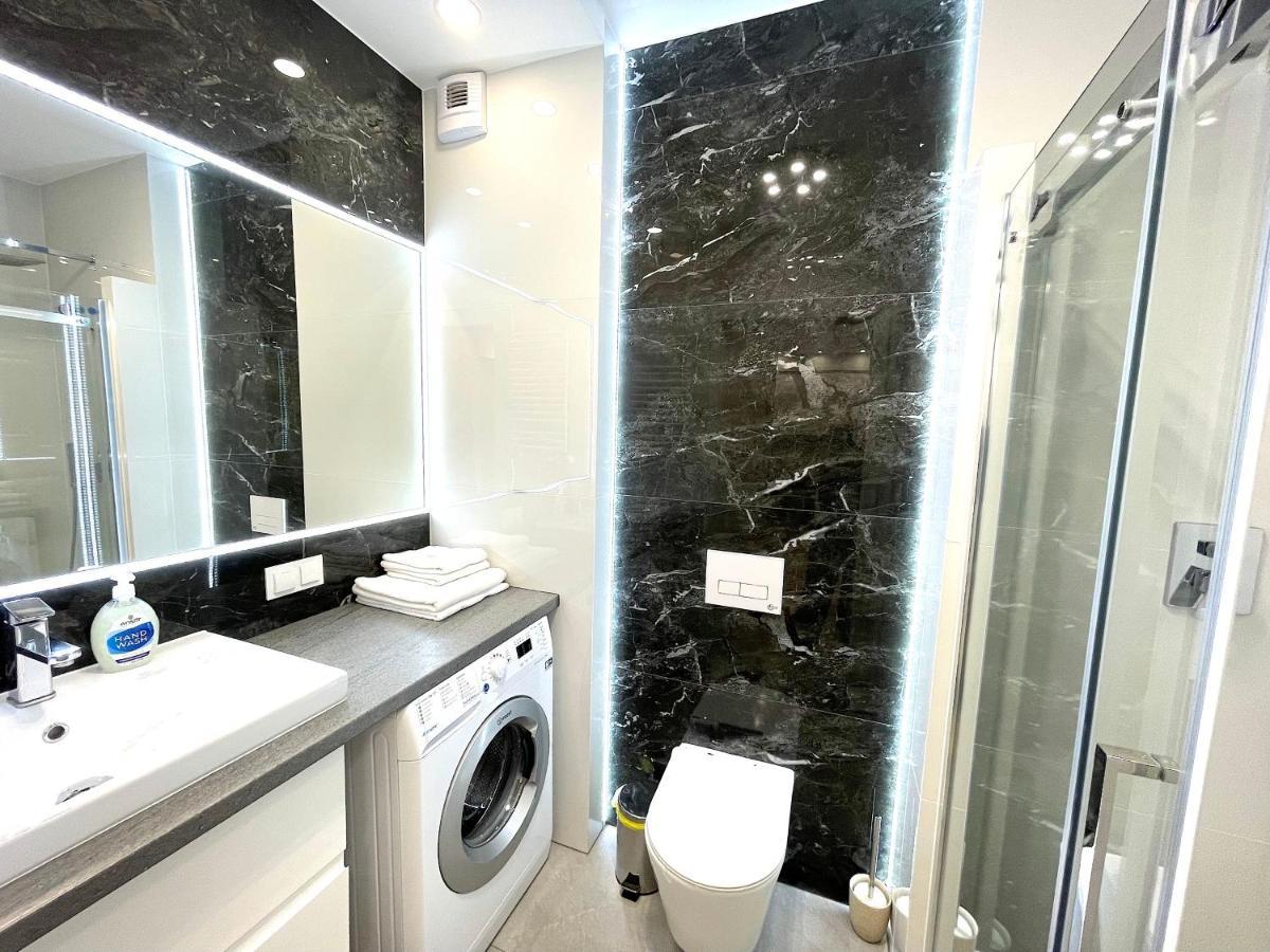 Apartament Superior Blue Przy Plazy- Free Pool, Saunas, Jacuzzi, Fitness, Salzgrotte Kołobrzeg Extérieur photo